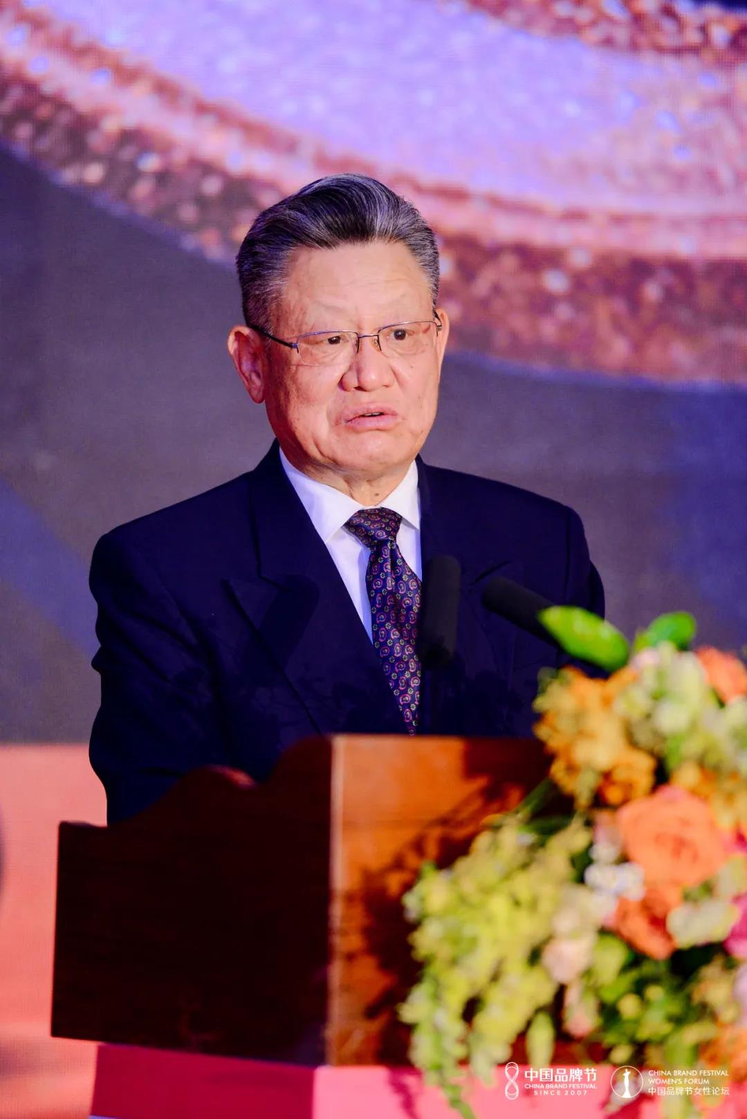 星誠視野總經(jīng)理張立受邀參與2021中國品牌節(jié)第十四屆女性論壇，并和聯(lián)合國前副秘書長沙祖康親切交流；